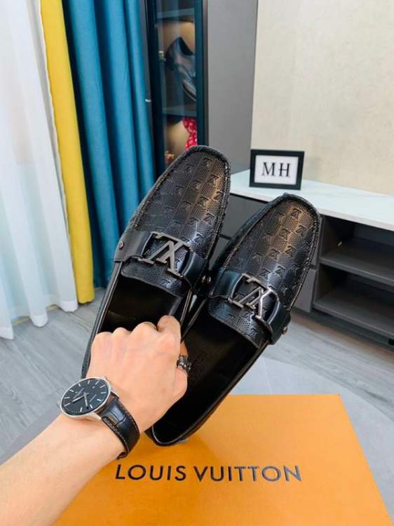 Picture of Louis Vuitton Shoes _SKULVsz38-44mnf041112103